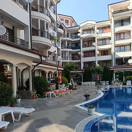 Aura Blu شقة